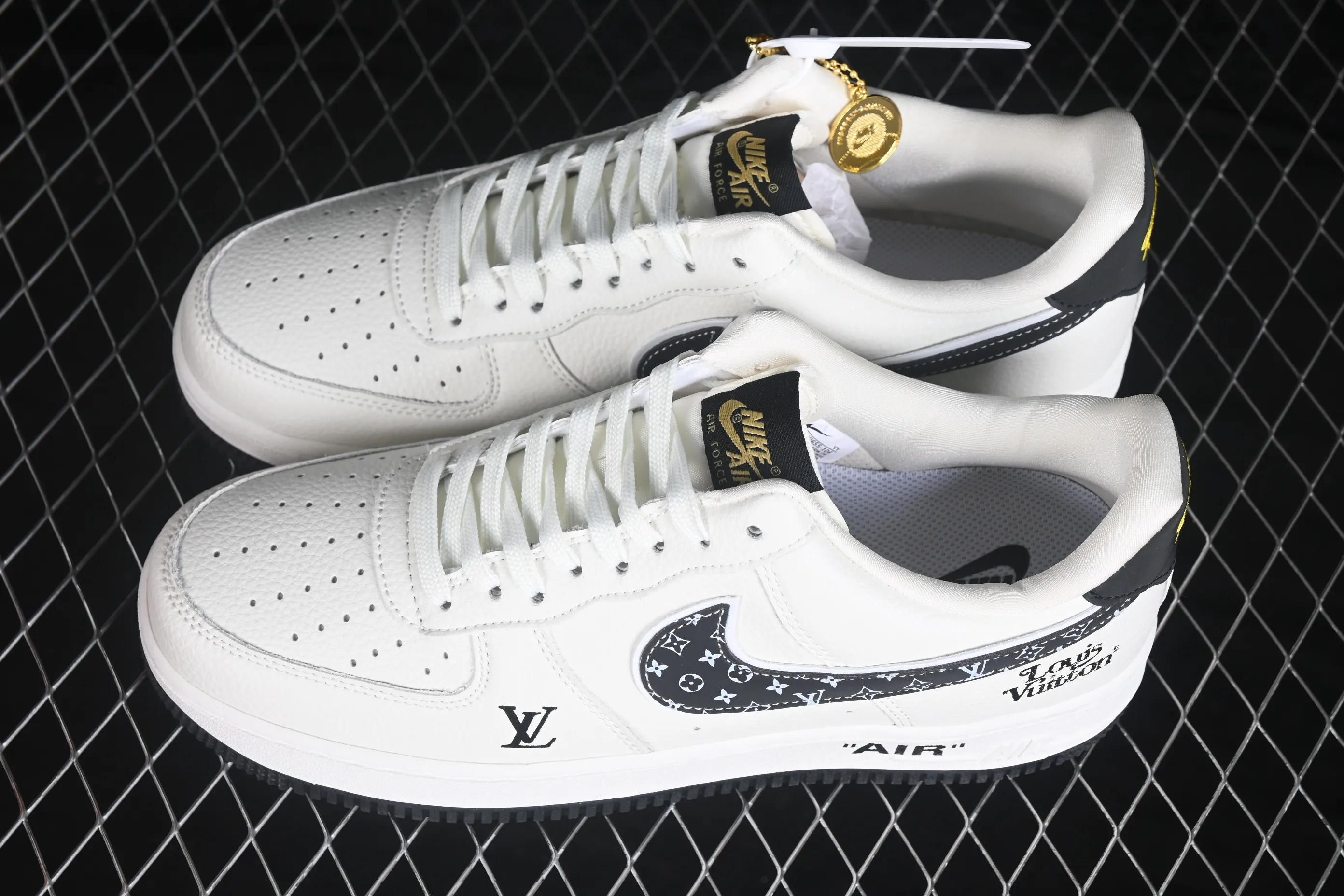 All categories Nk Air Force 1 Air Force series Nk Air Force 1 Low Air Force low-top Nike Air Force 1'07 Low joint model Air Force 1 low-top casual sneakers WY0655-104